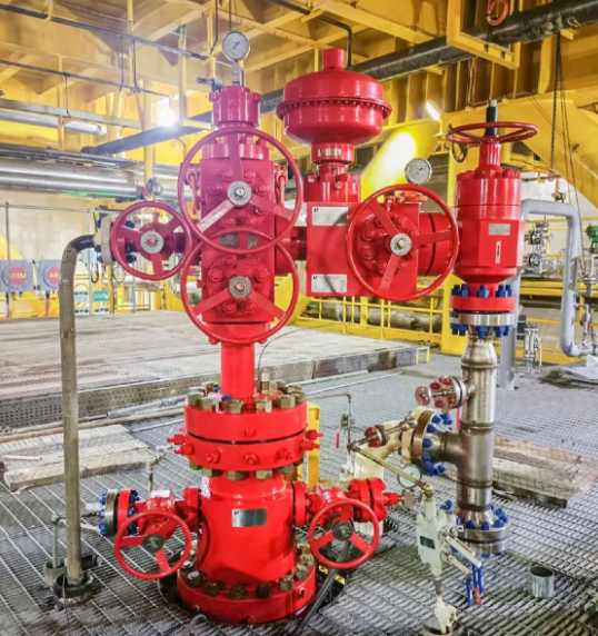 神開井口產(chǎn)品助力新里程!亞洲第一深水導(dǎo)管架平臺建設(shè)(圖1) 神開井口產(chǎn)品助力新里程!亞洲第一深水導(dǎo)管架平臺建設(shè)(圖1)